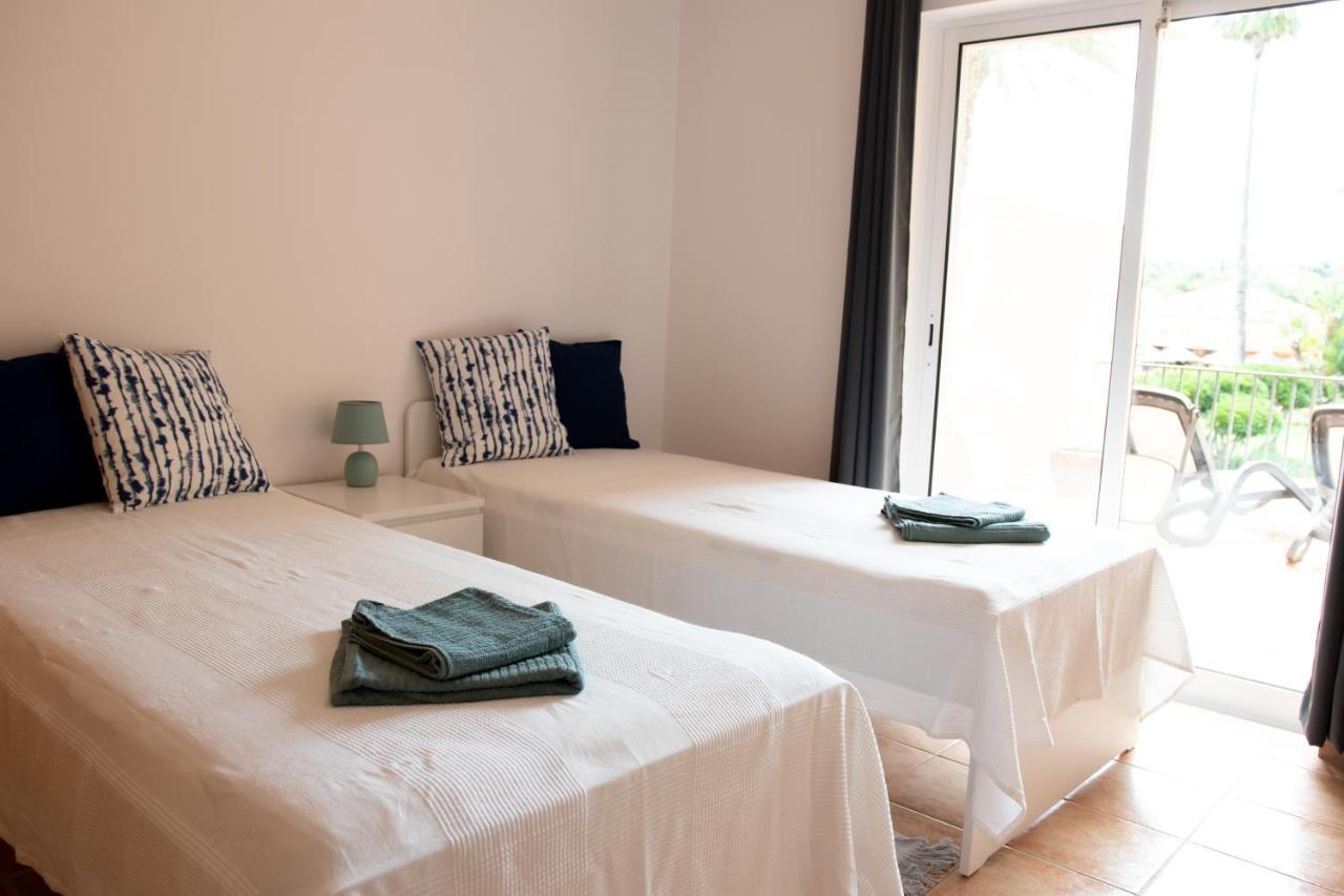 Tropical Garden View - Lagos - Meia Praia Beach Apartment *