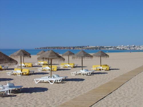 Tropical Garden View - Lagos - Meia Praia Beach *